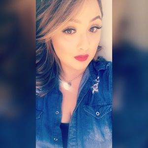 Meet your Posher, Claritza